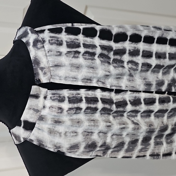 NWOT No Boundaries Black & White Tie Dye Crochet Tank XL Juniors - Picture 2 of 11